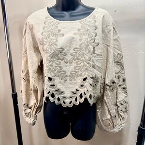 Oli & Hali Embroidered Linen Blend Cropped Top Scalloped Hem Boho Taupe Size M